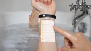 brazalete-cicret-viaje-al-futuro-viajeros-en-el-tiempo